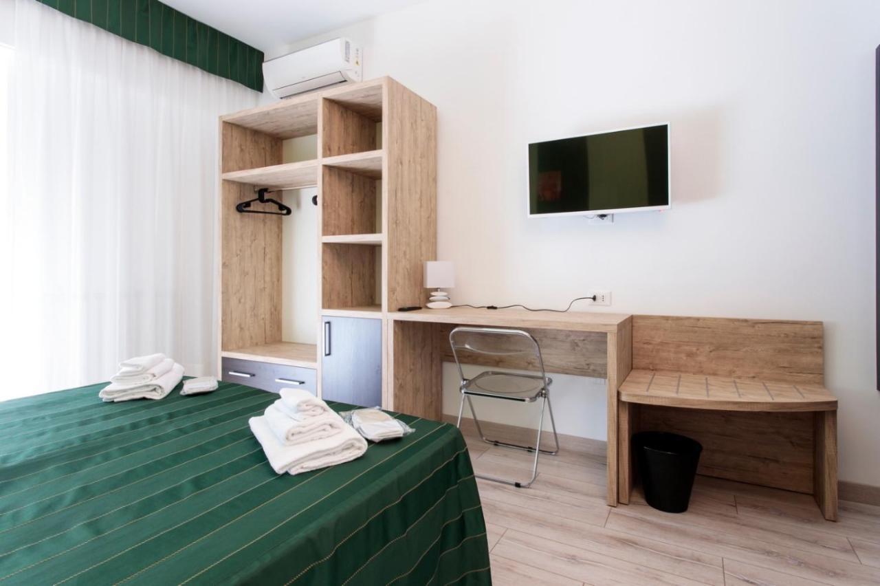 Hotel Bellavista Porto San Giorgio Exteriör bild